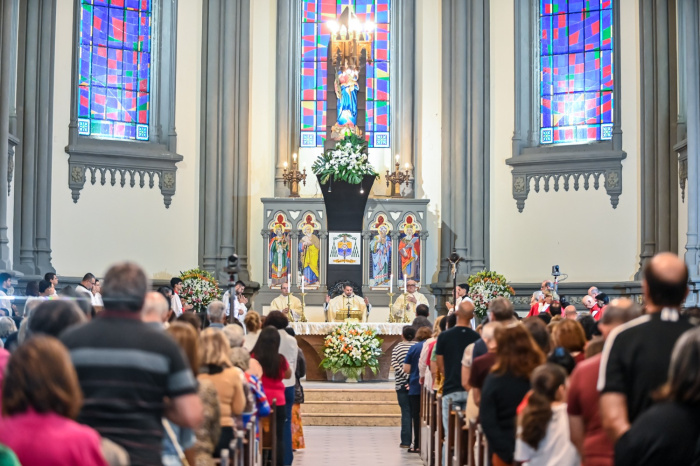 Missa de Nossa Senhora da Penha na Catedral.