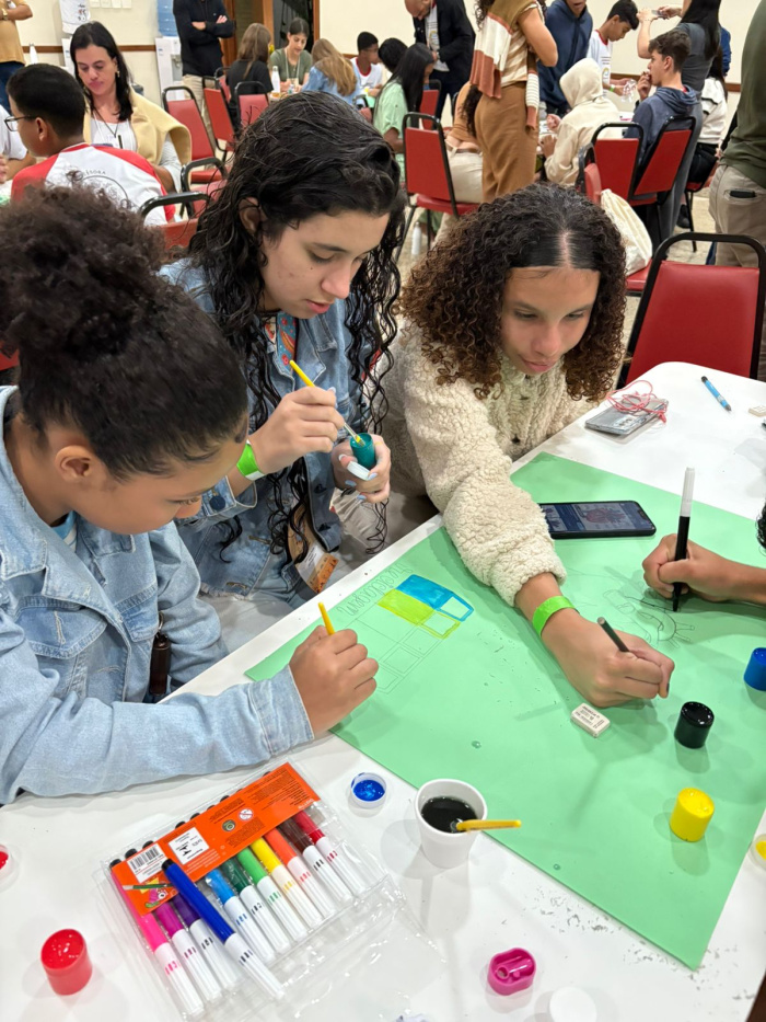 Educação de Vitória marca presença na VI Conferência Infantojuvenil pelo Meio Ambiente