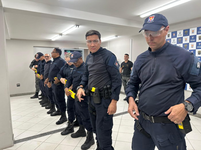 Curso de atualização de uso de armas de choque da Guarda de Vitória entra na reta final