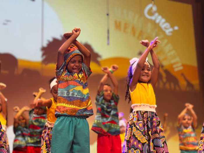 11º Festival de Linguagens Integradas emocionou crianças, estudantes e famílias no Sesc Glória