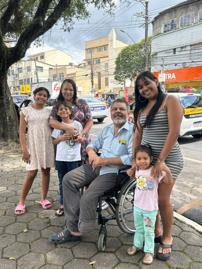 Outubro Rosa: Praça de Eucalipto recebe ação de conscientização sobre o câncer de mama