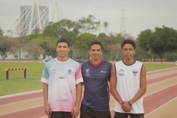 Dia do Atletismo / Arthur Nascimento , professor Fernando Paes e Daniel Weslley Farias