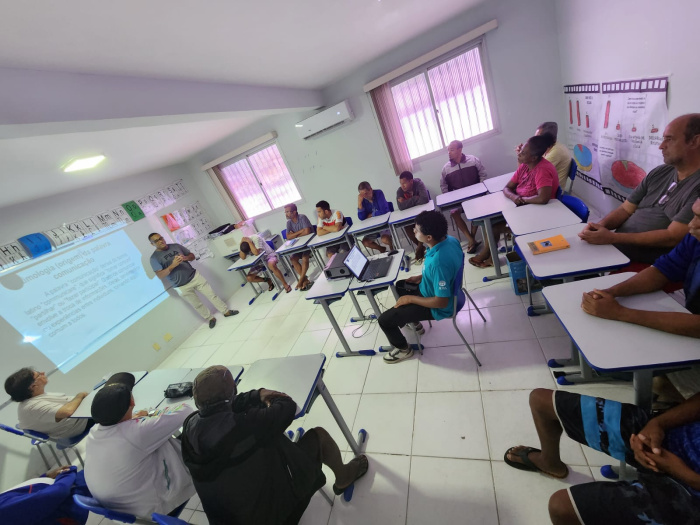 Abrigo 1 promove roda de conversa sobre a importância da comunicação no processo de superação