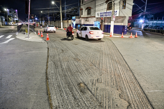 Inicio Recapeamento Asfáltico Av. Leitão da Silva