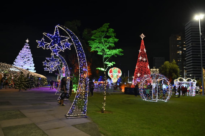 Vila de Natal na Praça do Papa