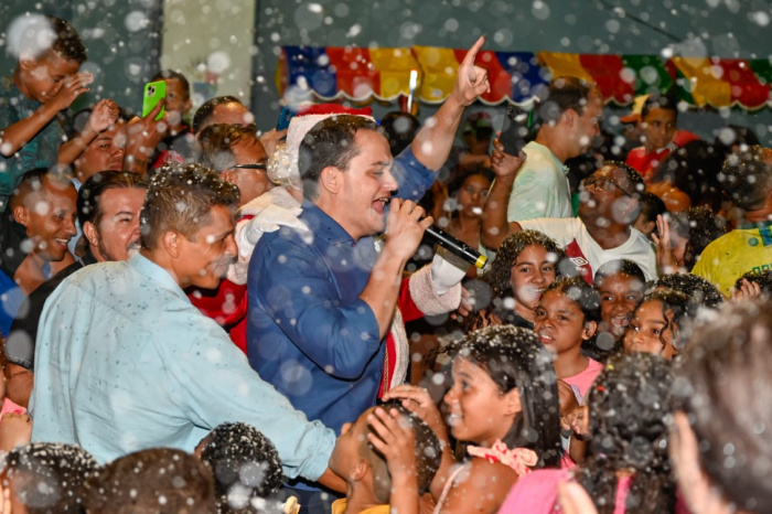Abertura do Natal de Encantos no bairro Da Penha