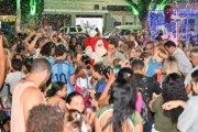 Natal de Encantos ilumina Praça São José Operário em noite com muita música e diversão