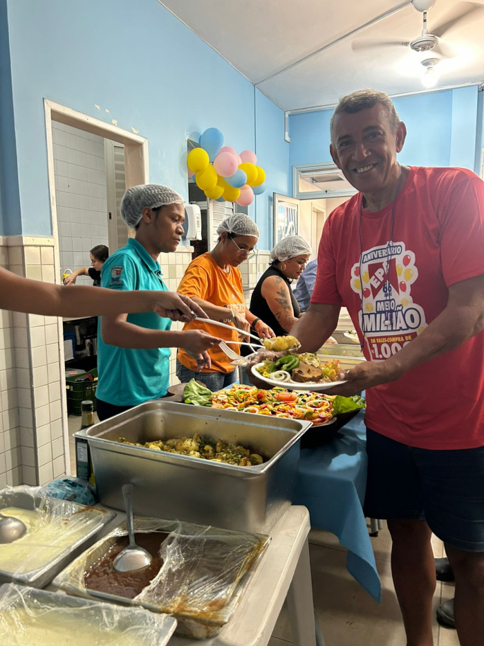 José Carlos Moraes é só alegria e gratidão a equipe do Albergue.