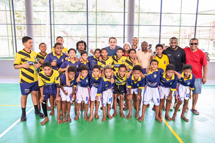 Cobertura da quadra de Gurigica