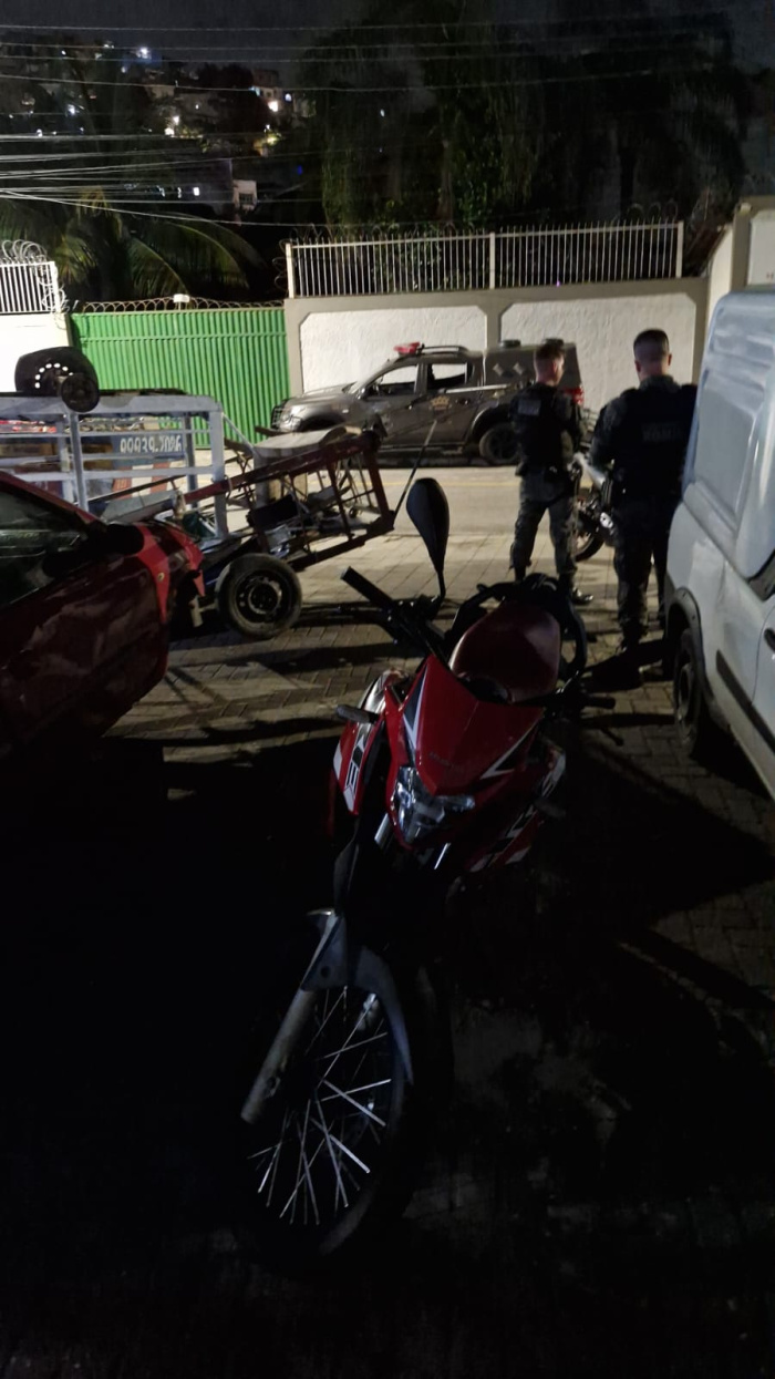 Guarda de Vitória detém suspeito e recupera motocicleta e celular roubados em Viana