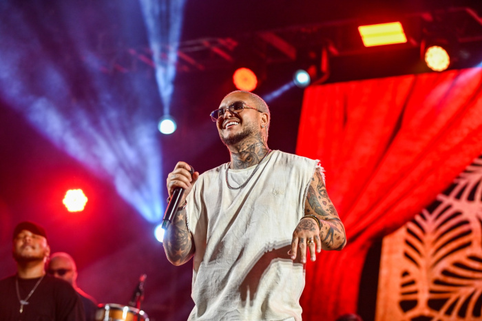 Grande estrela da noite, Suel não deixou ninguém parado.