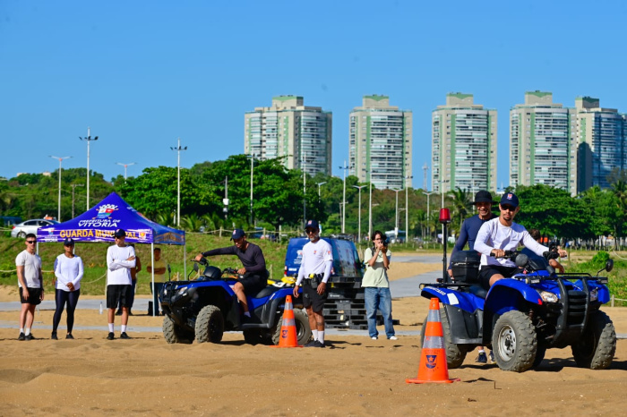 Aulas de quadriciclo para guardas de Vitória.