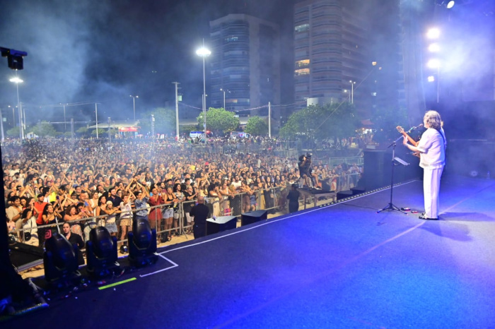 Arena de Verão celebra domingo de música com Herança Negra e Lenine em Camburi