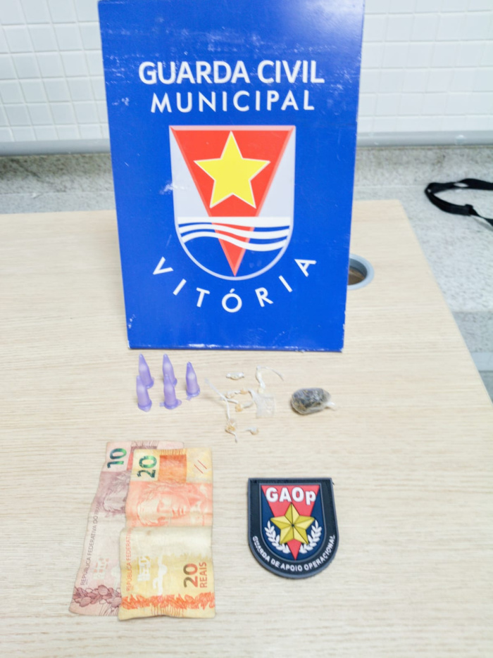 Foragido há quase 6 anos é detido com drogas pela Guarda de Vitória