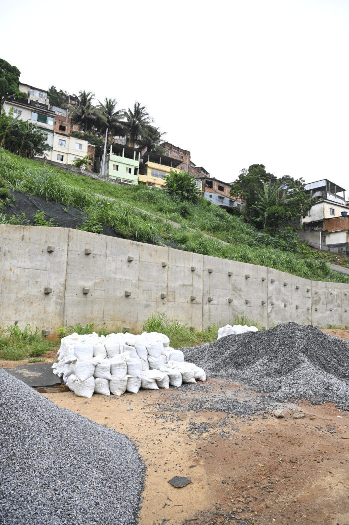 Obras de Encostas no Bairro Consolação Obras