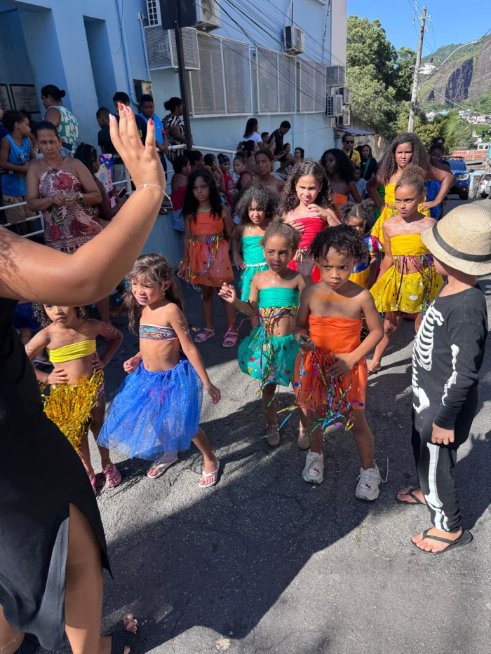 Folia da Convivência - desfile em Caratoíra