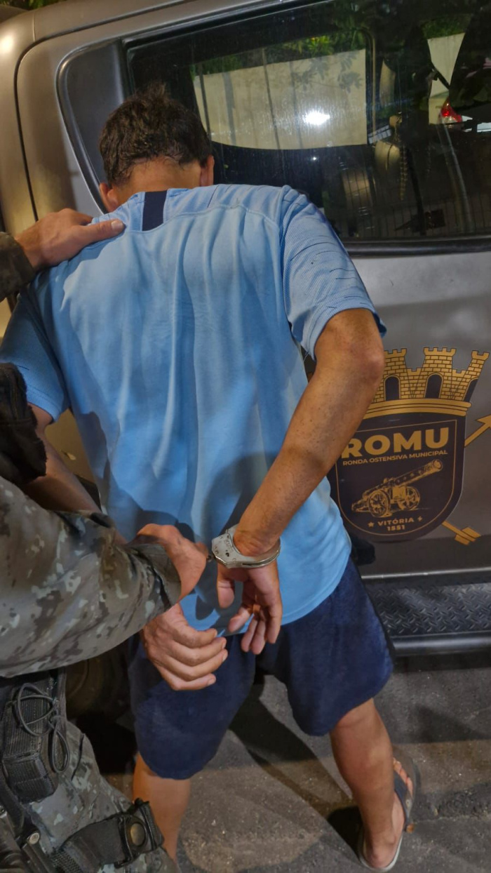 Guarda de Vitória detém procurado por tráfico de drogas em MG