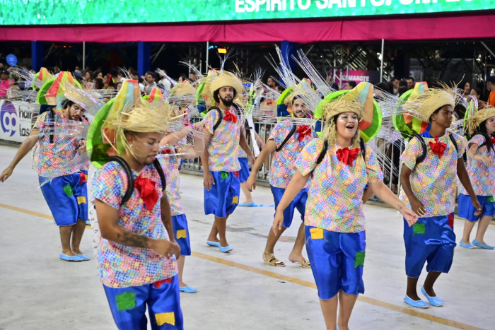 Mocidade da Praia levou os festejos juninos para a avenida do Sambão do Povo