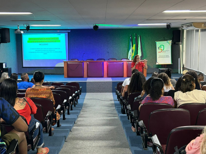 Trabalhadores da Assistência Social participam de formação sobre inclsão de pessoas com deficiência