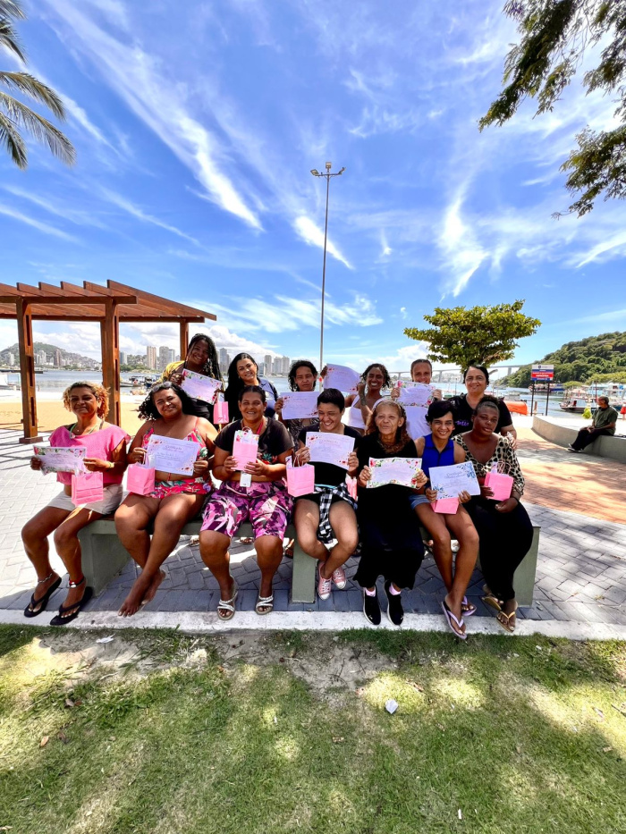Ação alusiva ao Dia da Mulher realizada pelos Centro Pop de Vitória