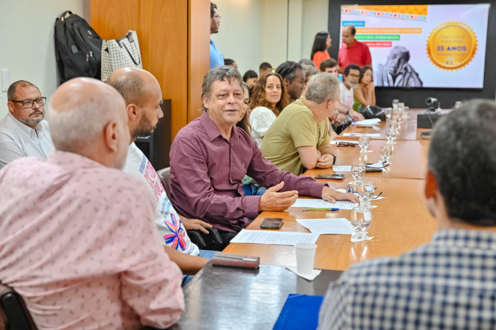 Assinatura dos Contratos da Lei Rubem Braga