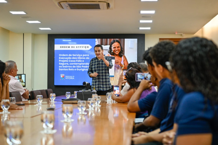 Assinatura da Ordem de Serviço para Execução das Obras do programa Casa Feliz e Segura