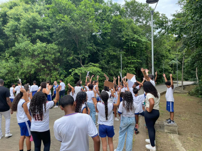 Crianças no Parque Vale do Mulembá pela Educação Ambiental