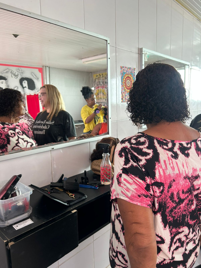 Centro Pop inaugura o primeiro salão de beleza com funcionamento em tempo integral dentro do espaço