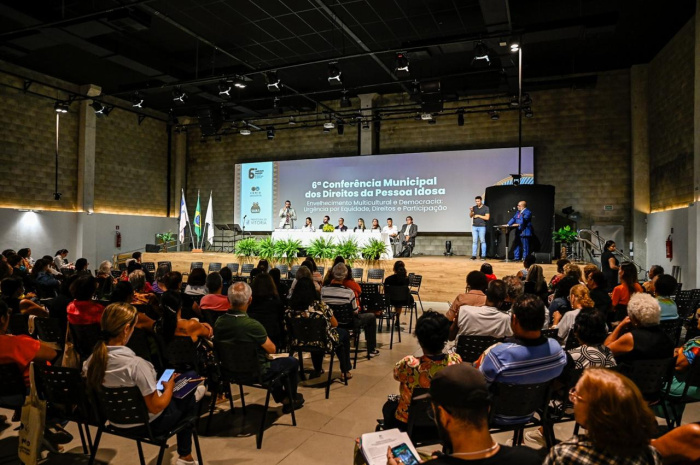 Conselho Municipal da Pessoa Idosa promove seminário sobre violência financeira e golpes digitais