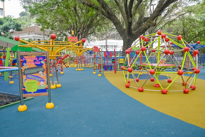 Praça Inclusiva no Parque Moscoso