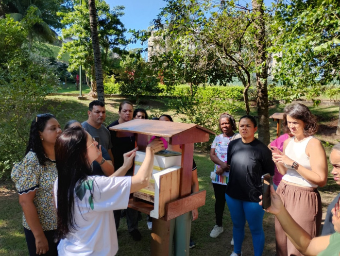Idosos vivenciam natureza em ação educativa na Mata Paludosa