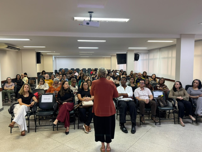 Setembro Amarelo: seminário reúne mais de 100 profissionais para debater a saúde mental