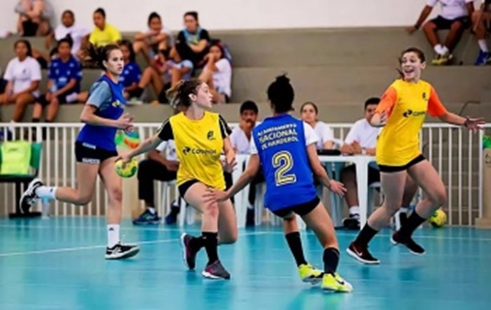 Prefeitura de Vitória lança primeiro núcleo de handebol e amplia oferta de modalidades esportivas