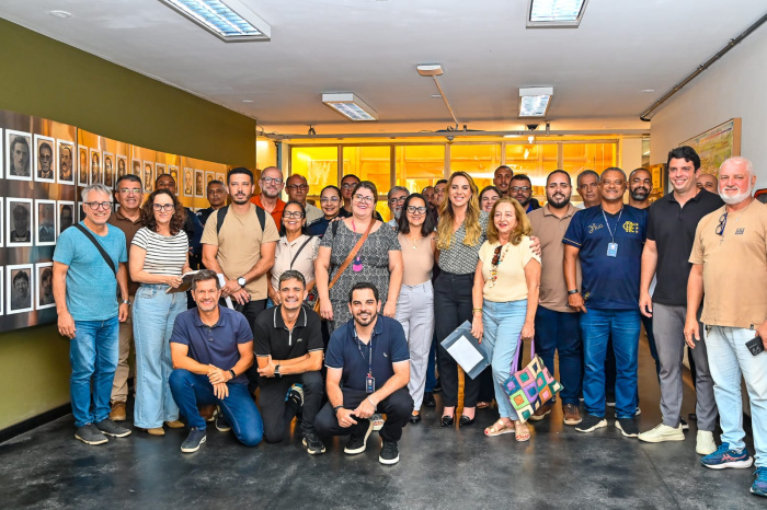 Reunião com lideranças comunitárias das Regionais 8 e 9.